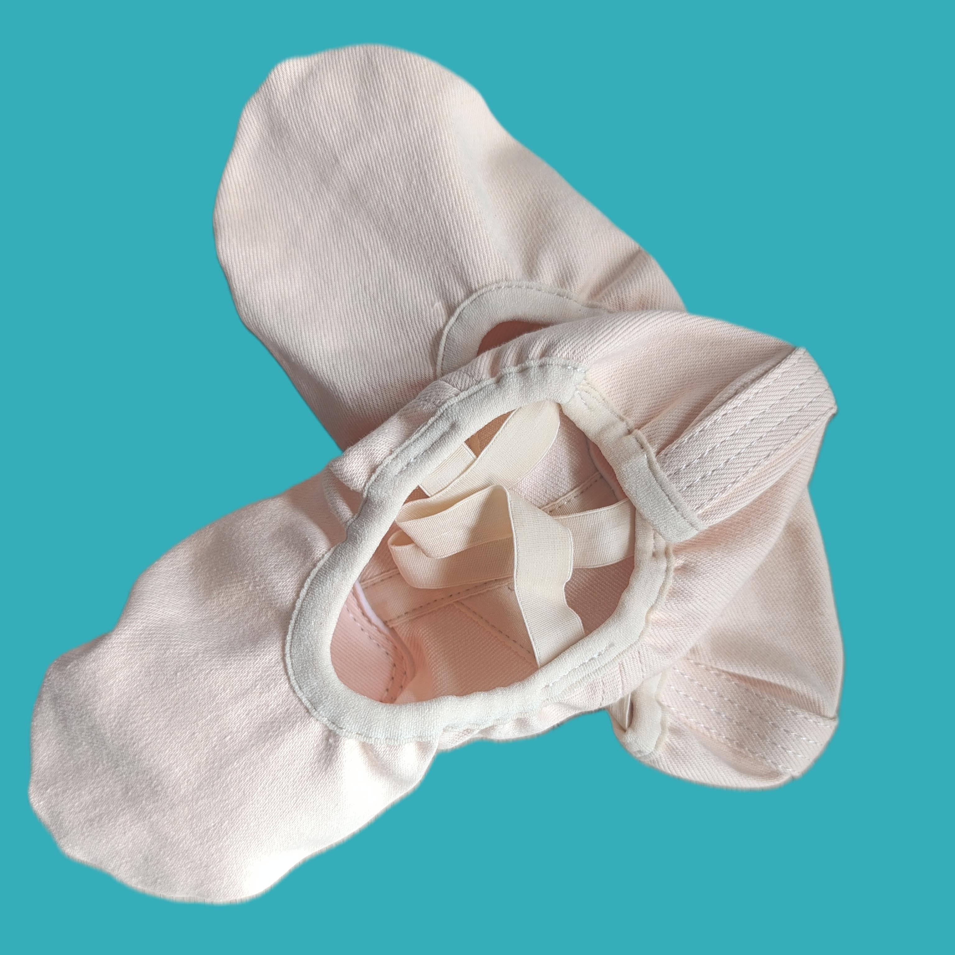 Product code SS2 - Split-sole canvas shoes REGULAR FIT